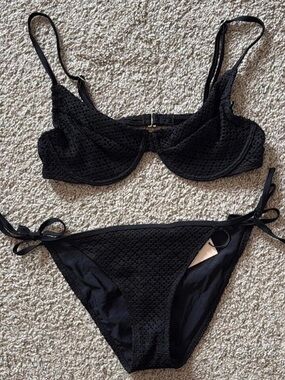 NWT Sincerely Jules Black Textured Bikini Sz L